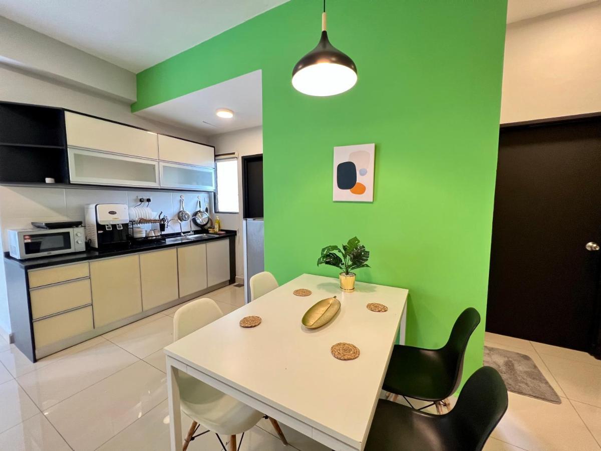 Riverview 8Pax 2Br In Kbtown Ps4, Netflix A-1-12 Kota Bharu Exterior photo